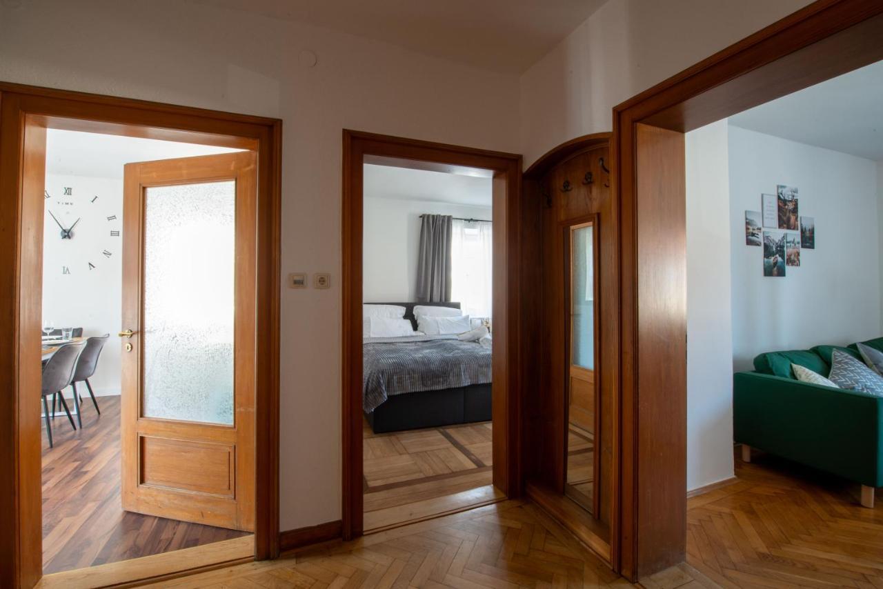 Bessa Homes 6 Personen 2 Schlafzimmer, 3 King Size, Betten, Balkon, Kueche Haag in Oberbayern Exterior photo
